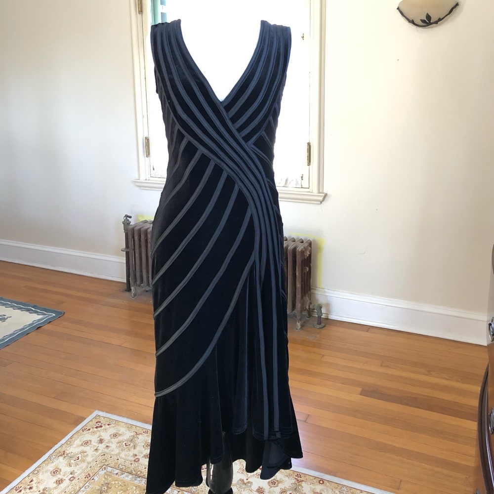 Stunning velvet high-low midi evening dress